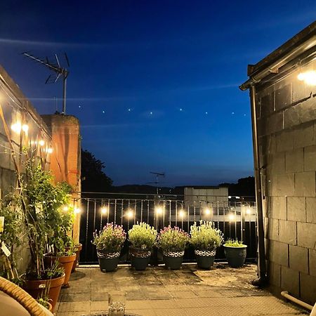 Epic Location, Views & Large Private Terrace Lejlighed Windsor Eksteriør billede