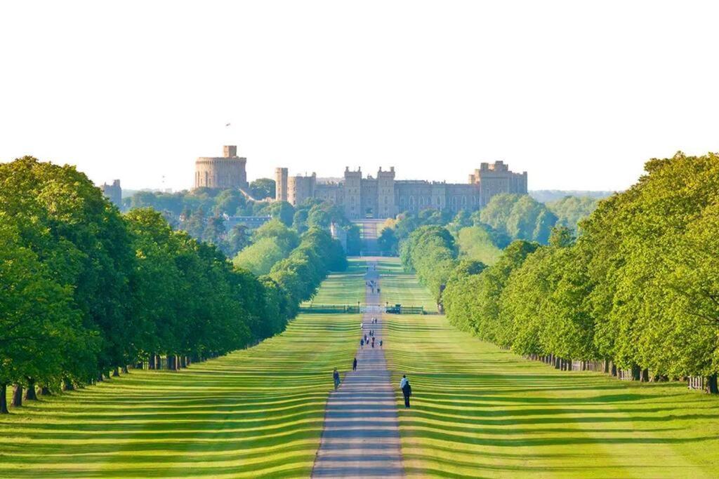 Epic Location, Views & Large Private Terrace Lejlighed Windsor Eksteriør billede